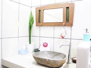 Hotel Nida Pisang 83b Depok Sleman Yogyakarta